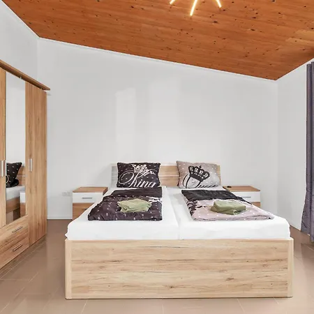 Vakantiehuis Zum Kreidesee Hemmoor-3 By Interhome
